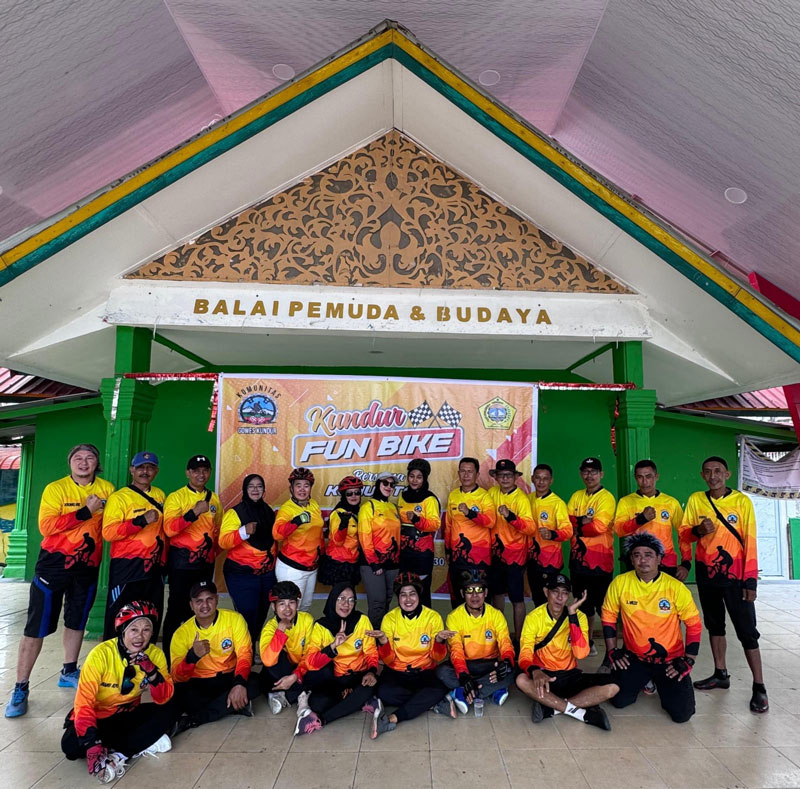 Komunitas Gowes Kundur ( KGK) Foto Bersama Usai Acara Funbike